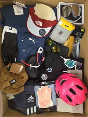 The picture shows a package with accessories in the category Z.