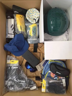 The picture shows a package with accessories in the category Z.