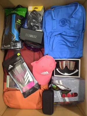 The picture shows a package with accessories in the category Z.