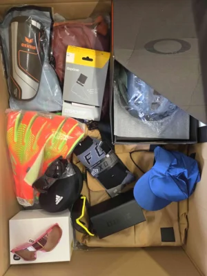 The picture shows a package with accessories in the category Z.