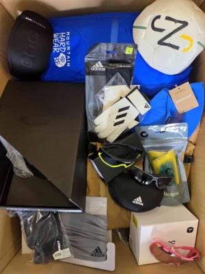 The picture shows a package with accessories in the category Z.