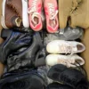The photo shows a package with footwear in the category CSU.