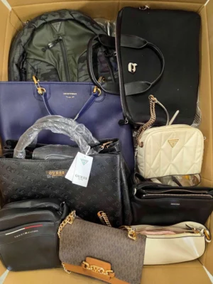 The picture shows a package with accessories in the category HC.