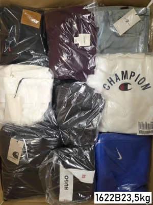 The photo shows a package with clothing in the category B.