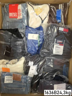 The photo shows a package with clothing in the category B.