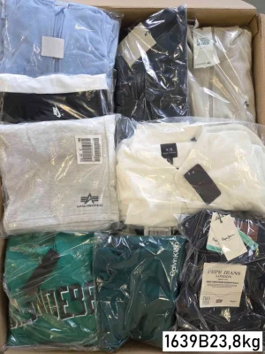 The photo shows a package with clothing in the category B.