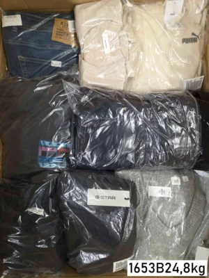 The photo shows a package with clothing in the category B.