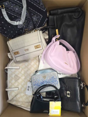 The picture shows a package with accessories in the category HB.