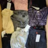 The photo shows a package with clothing in the category U.
