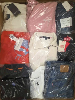 The photo shows a package with clothing in the category C.