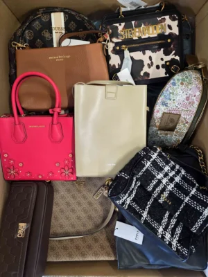 The picture shows a package with accessories in the category HB.
