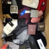 AA271 1 The picture shows a package with accessories in the category AA.