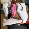 The photo shows a package with footwear in the category BS.