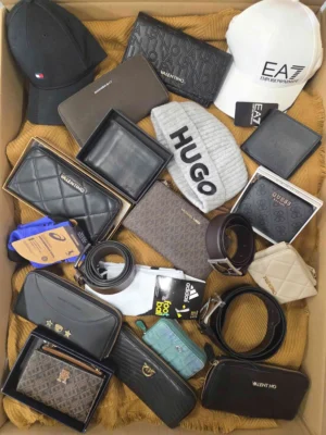 The picture shows a package with accessories in the category AC.