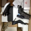 GBS547 1 The photo shows a package with footwear in the category BS.