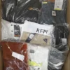 The photo shows a package with clothing in the category AM.