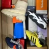 CS5697 2 The photo shows a package with footwear in the category CS.