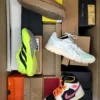 The photo shows a package with footwear in the category CS.