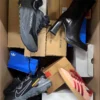 The photo shows a package with footwear in the category CS.