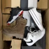 The photo shows a package with footwear in the category CS.