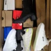 The photo shows a package with footwear in the category CS.