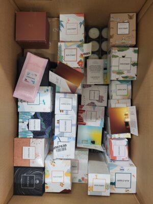 The picture shows a package with accessories in the category CO.