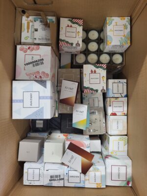 The picture shows a package with accessories in the category CO.
