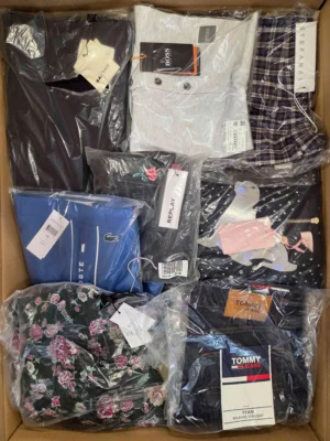 The photo shows a package with clothing in the category A.