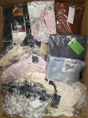 The photo shows a package with clothing in the category A.