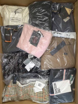 The photo shows a package with clothing in the category A.