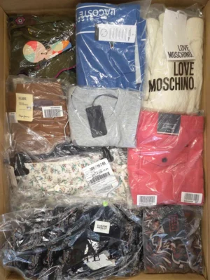 The photo shows a package with clothing in the category A.