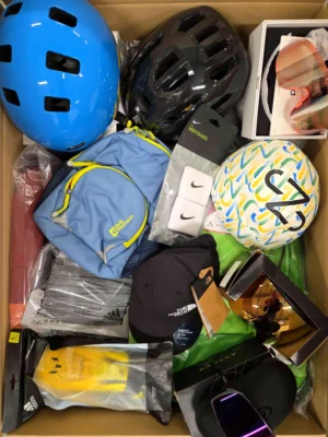 The picture shows a package with accessories in the category Z.