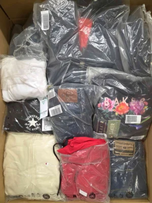 The photo shows a package with clothing in the category D.