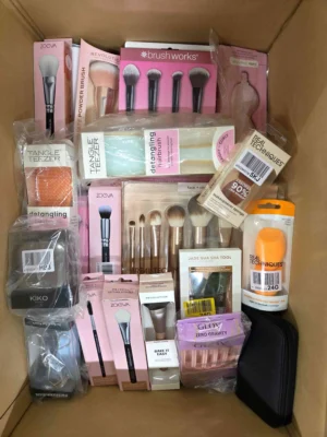 The picture shows a package with accessories in the category BC.