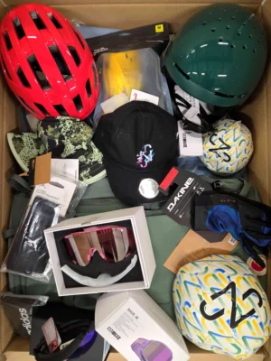 The picture shows a package with accessories in the category Z.
