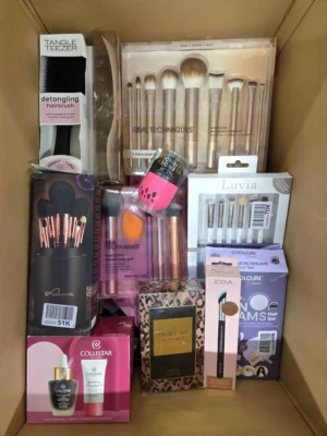 The picture shows a package with accessories in the category BC.