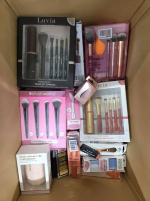 The picture shows a package with accessories in the category BC.