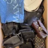 The picture shows a package with accessories in the category HC.
