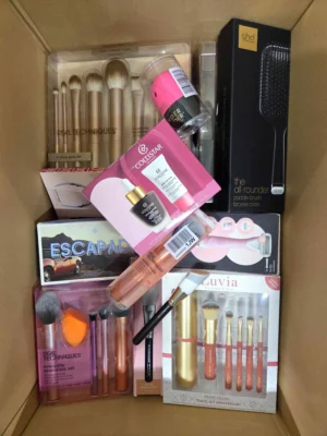 The picture shows a package with accessories in the category BC.