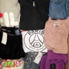 The photo shows a package with clothing in the category U.