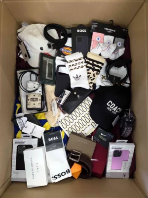 The picture shows a package with accessories in the category AB.