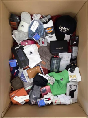The picture shows a package with accessories in the category AB.
