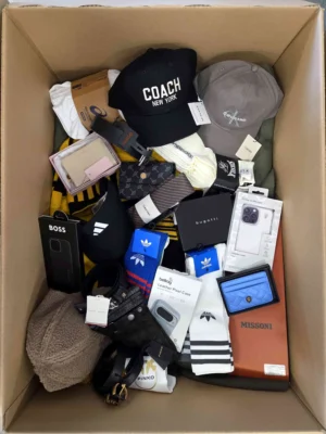 The picture shows a package with accessories in the category AB.