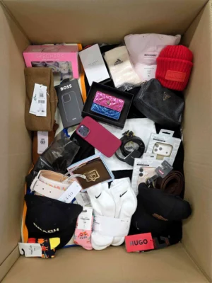 The picture shows a package with accessories in the category AB.