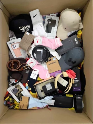 The picture shows a package with accessories in the category AB.