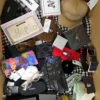 AA287 2 The picture shows a package with accessories in the category AA.