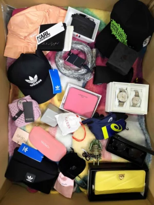 The picture shows a package with accessories in the category AA.