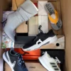 The photo shows a package with footwear in the category BS.