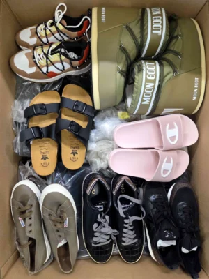 The photo shows a package with footwear in the category BSU.