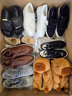 The photo shows a package with footwear in the category BSU.